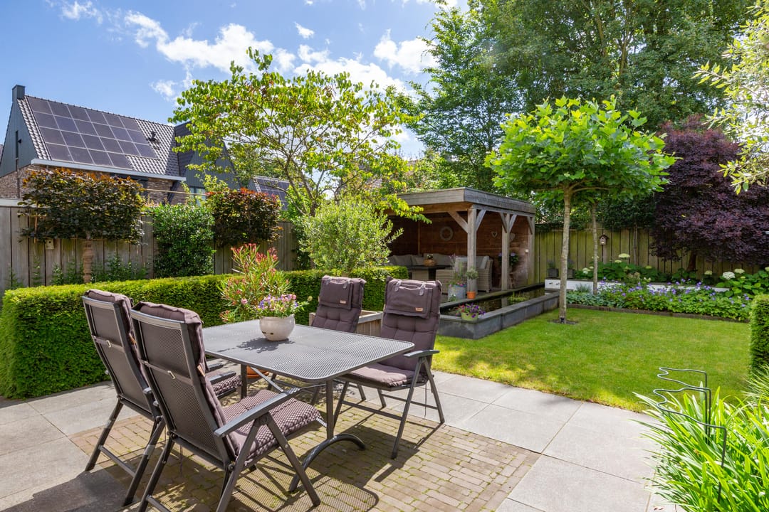 Photo 41 of Van Emsthof 8