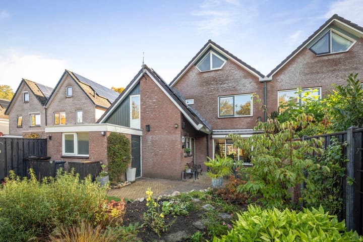 Foto 2 van Burg. Crommelinlaan 5