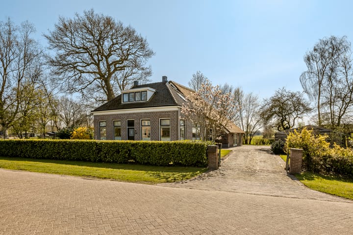 Foto 2 van Midden 152