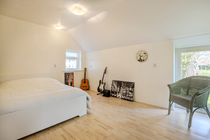 Foto 16 van Midden 152