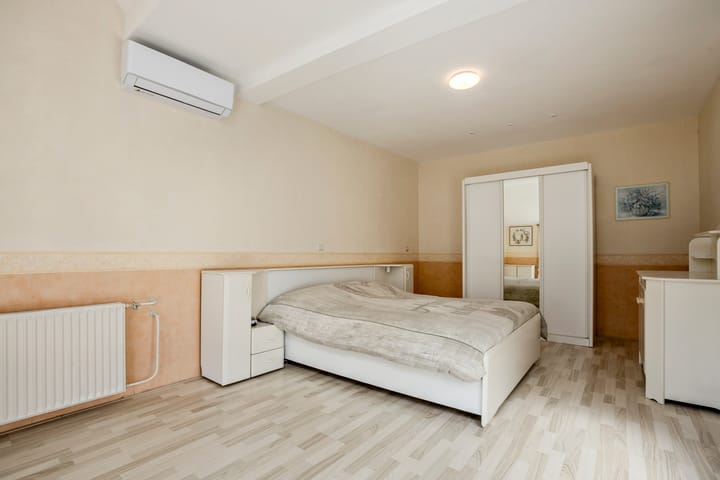 Foto 20 van Midden 152