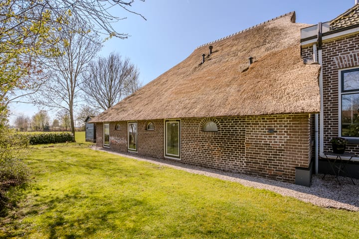 Foto 36 van Midden 152