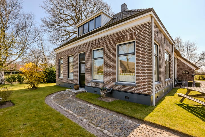 Foto 39 van Midden 152