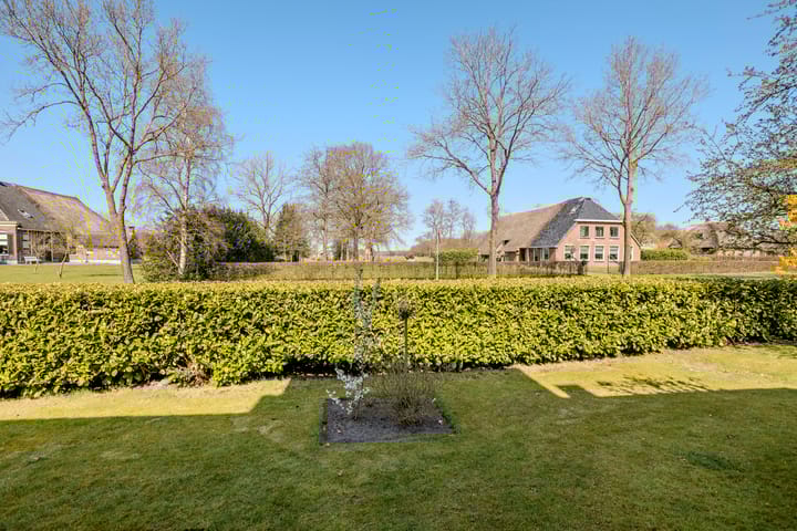 Foto 40 van Midden 152