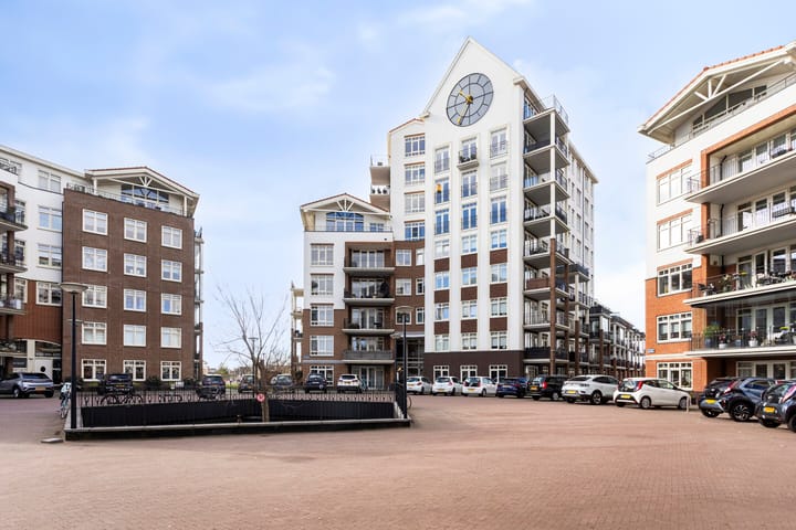 Foto 1 van De Klok 332