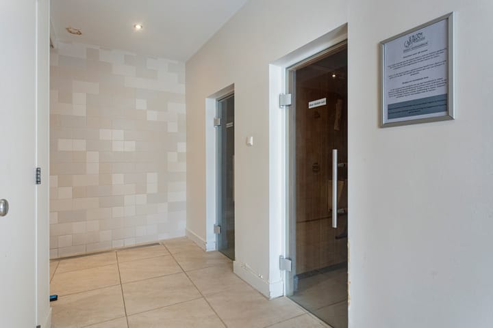 Foto 32 van De Klok 332