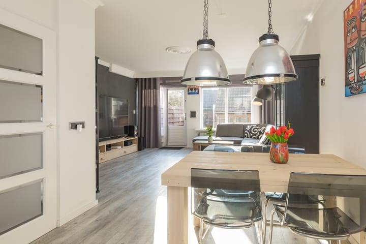 Foto 11 van Weeresteinstraat 48