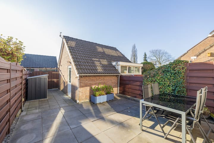 Foto 16 van Weeresteinstraat 48