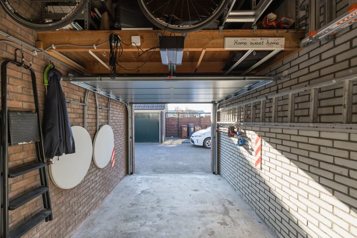 Foto 22 van Weeresteinstraat 48