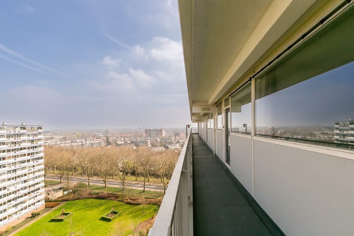 Foto 7 van Herman Gorterplaats 297