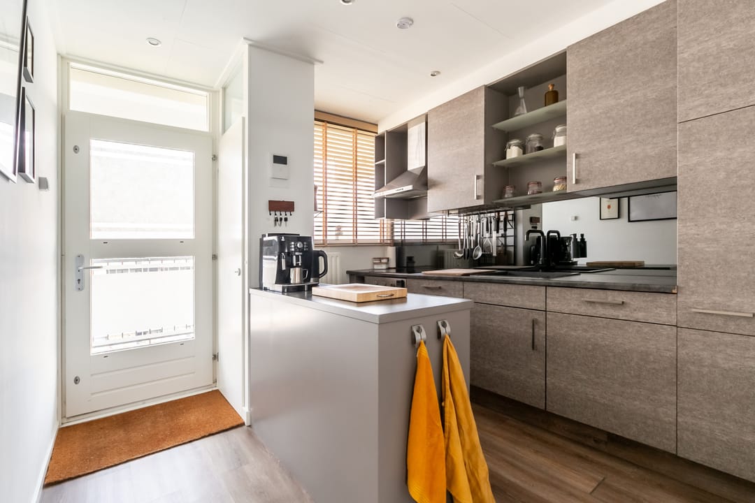 Photo 8 of Herman Gorterplaats 297