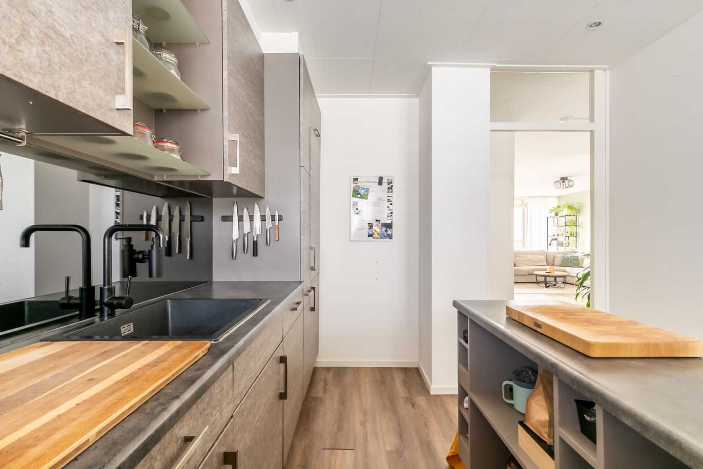 Photo 10 of Herman Gorterplaats 297