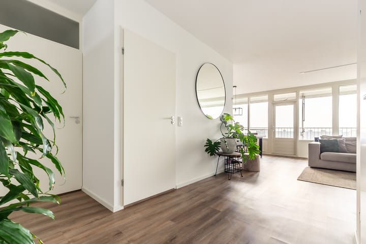 Foto 21 van Herman Gorterplaats 297