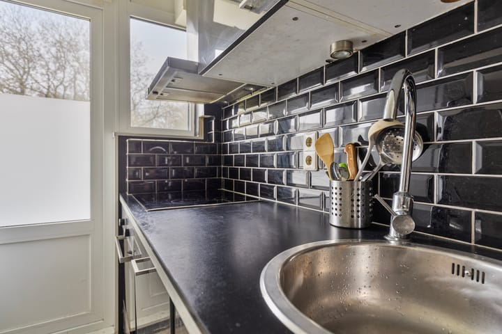 Photo 7 of Lampsinsstraat 35