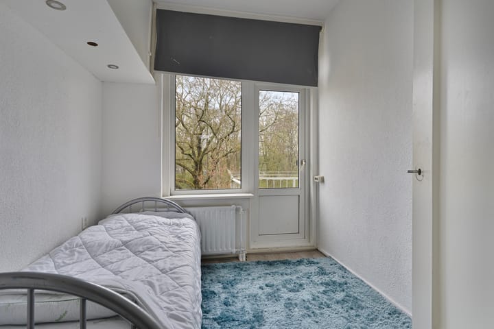 Photo 11 of Lampsinsstraat 35