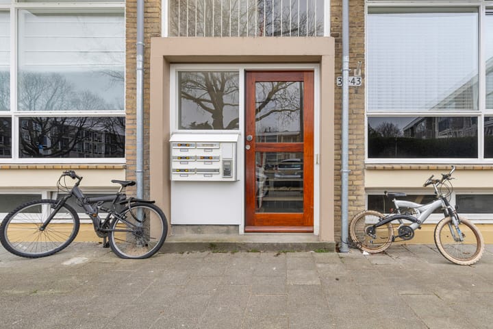 Photo 21 of Lampsinsstraat 35