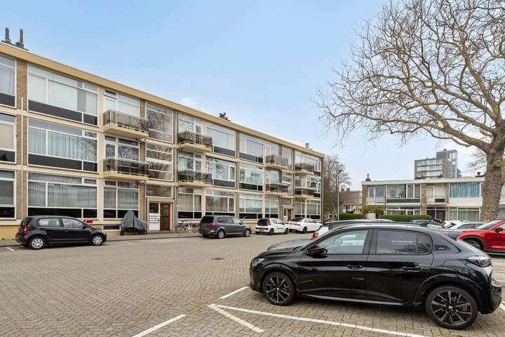 Photo 22 of Lampsinsstraat 35