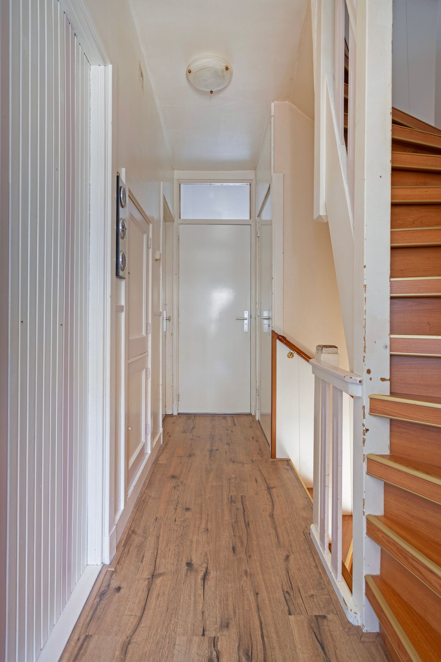 Photo 15 of Nieuwenhoornstraat 42