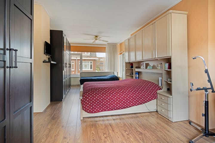 Foto 17 van Nieuwenhoornstraat 42