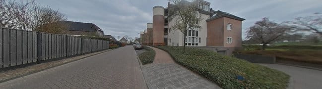 Voorzijde, omgeving