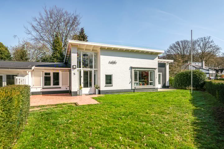 Foto 5 van Julianalaan 5