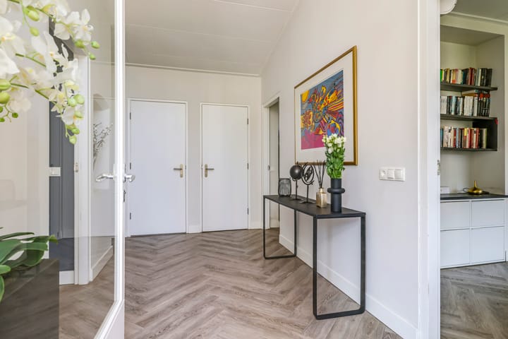 Photo 10 of Julianalaan 5