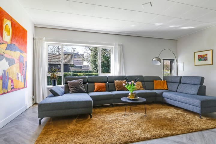 Photo 12 of Julianalaan 5