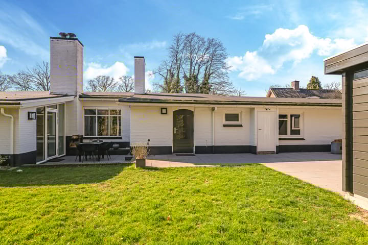 Photo 43 of Julianalaan 5