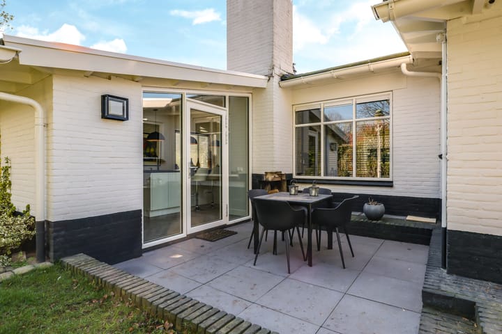 Photo 44 of Julianalaan 5