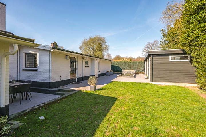 Photo 46 of Julianalaan 5