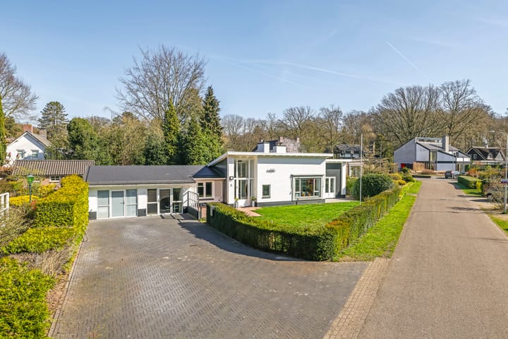 Photo 63 of Julianalaan 5