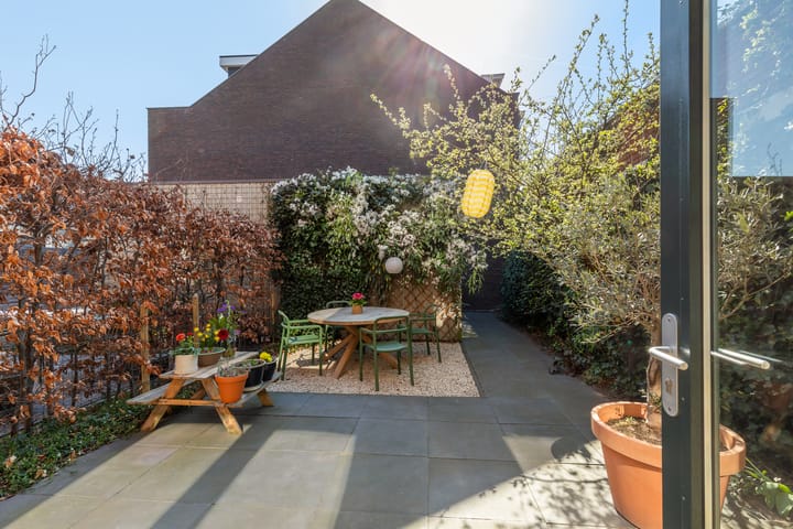 Foto 40 van Gezusters Van Damhof 2