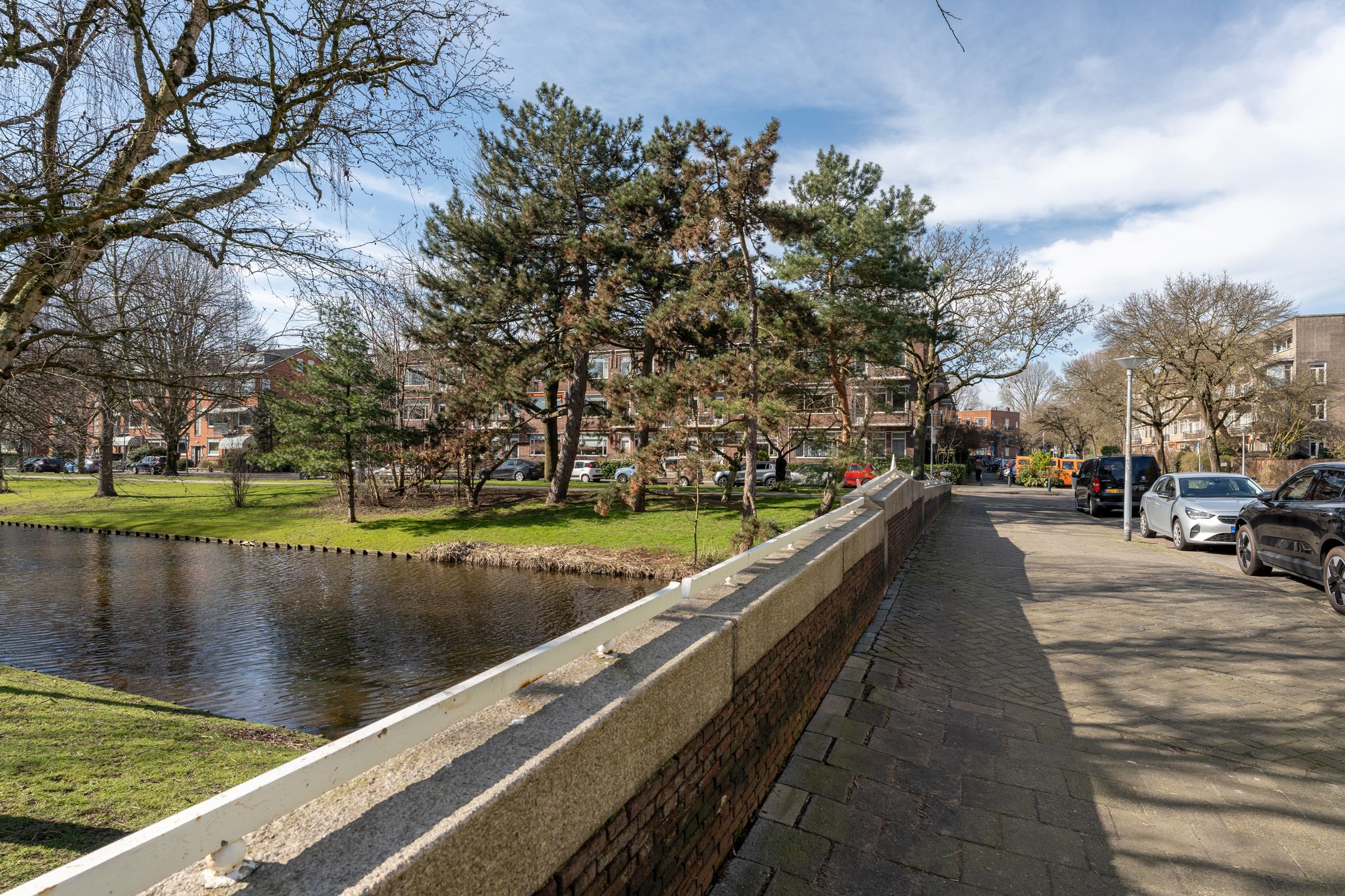 Foto 21 van Van Beuningenstraat 8-B