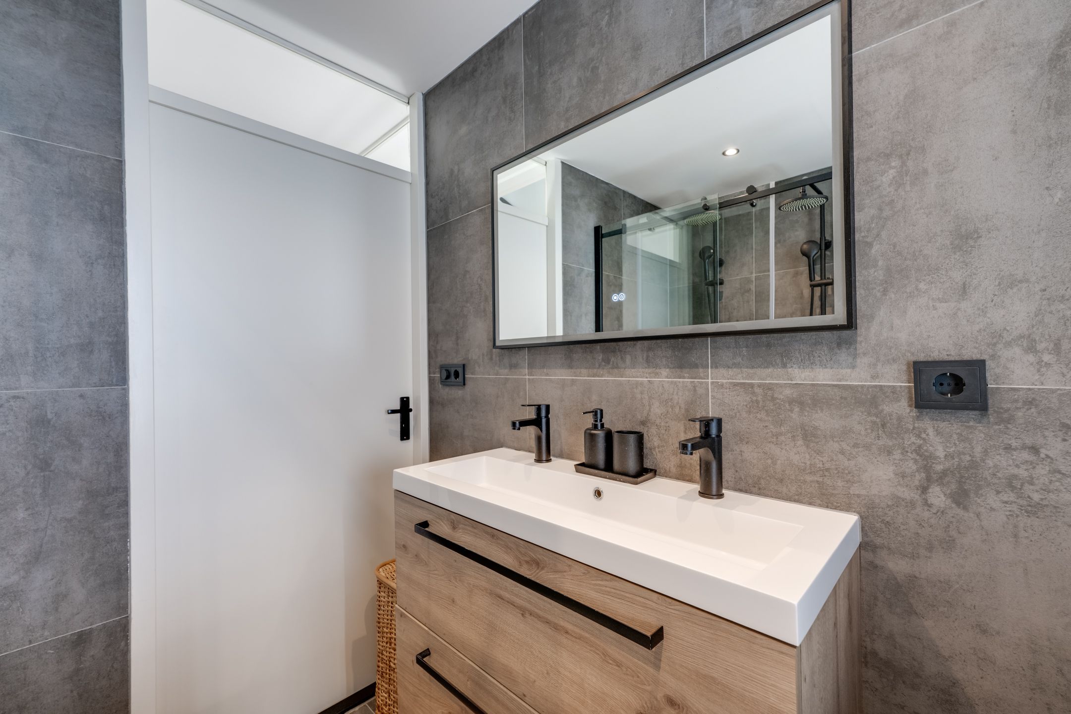 Foto 24 van Johanna Ufkesstraat 59