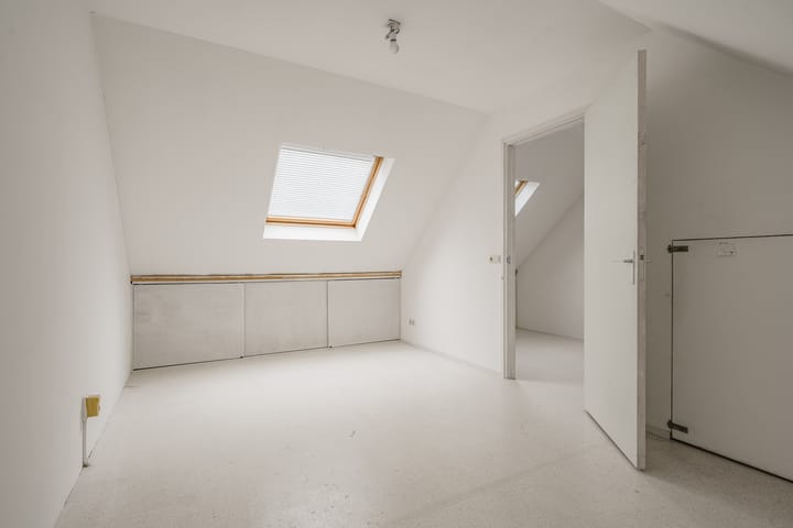 Foto 24 van Grote Boterbloem 91