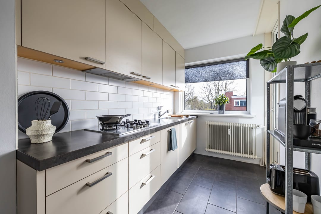 Photo 2 of Groen van Prinstererlaan 42