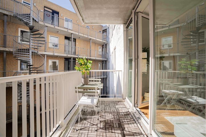 Photo 11 of Derde Oosterparkstraat 2-B