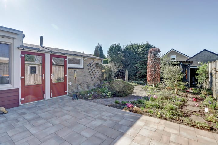 Foto 28 van Pijnboomstraat 18