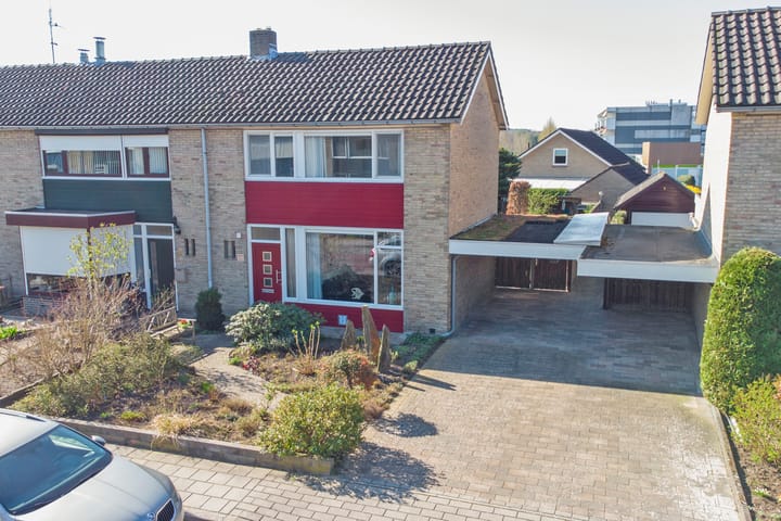 Foto 30 van Pijnboomstraat 18