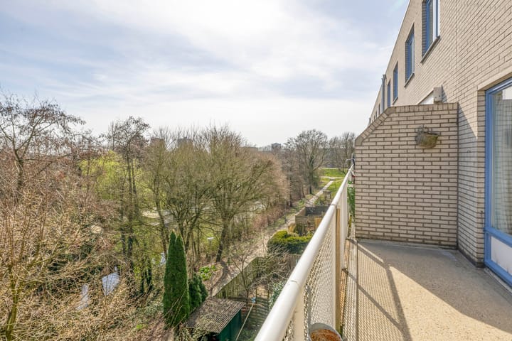 Foto 3 van Herman Bavinckstraat 326