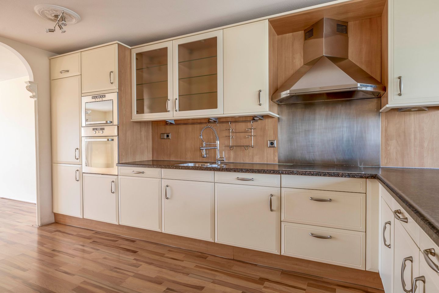 Foto 14 van Herman Bavinckstraat 326