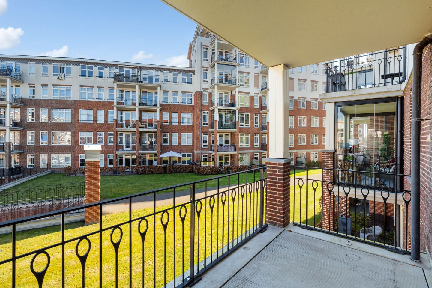 Foto 29 van De Klok 422