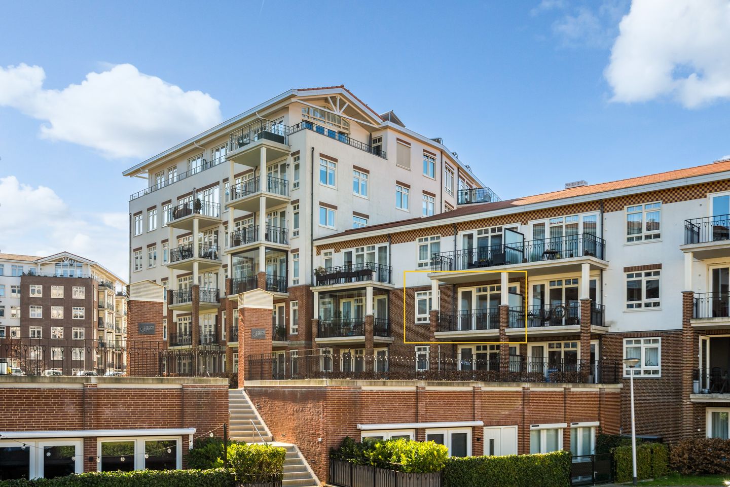 Foto 1 van De Klok 422