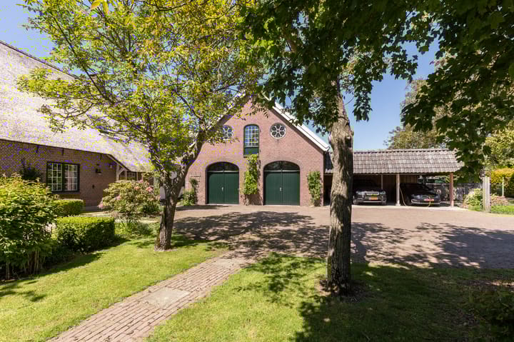 Photo 3 of Zuidzijde 125-E