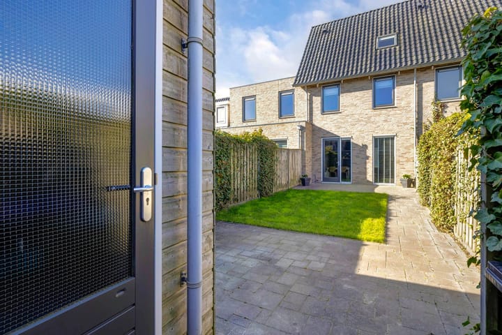 Foto 17 van Boterbloemhof 19