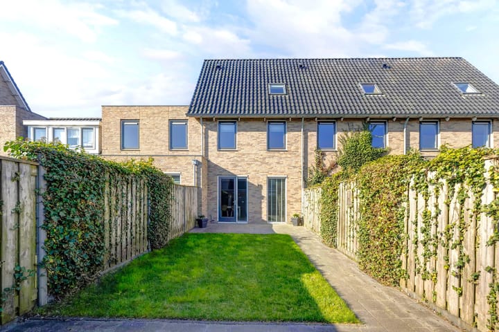 Foto 18 van Boterbloemhof 19