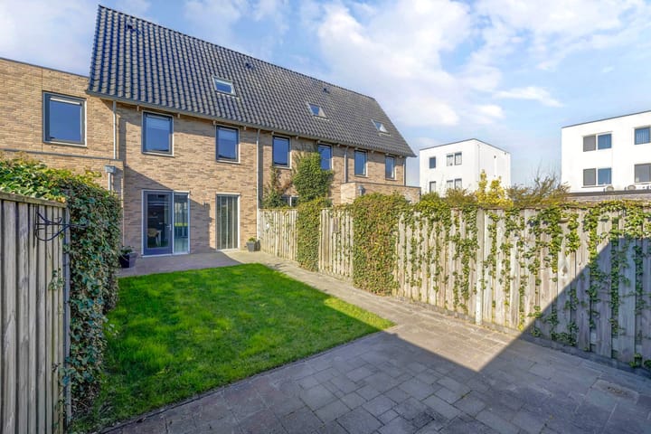 Foto 19 van Boterbloemhof 19