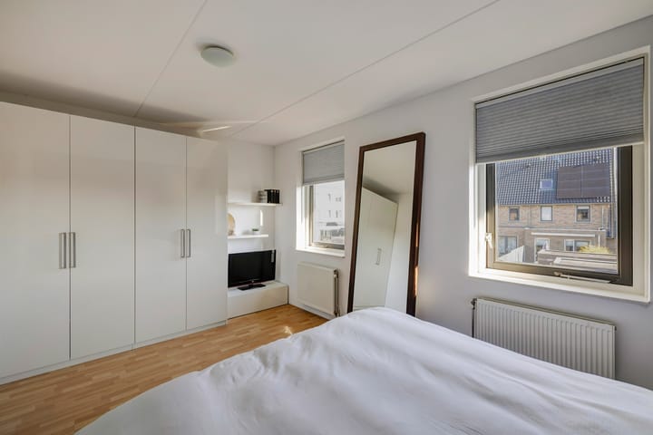 Foto 21 van Boterbloemhof 19