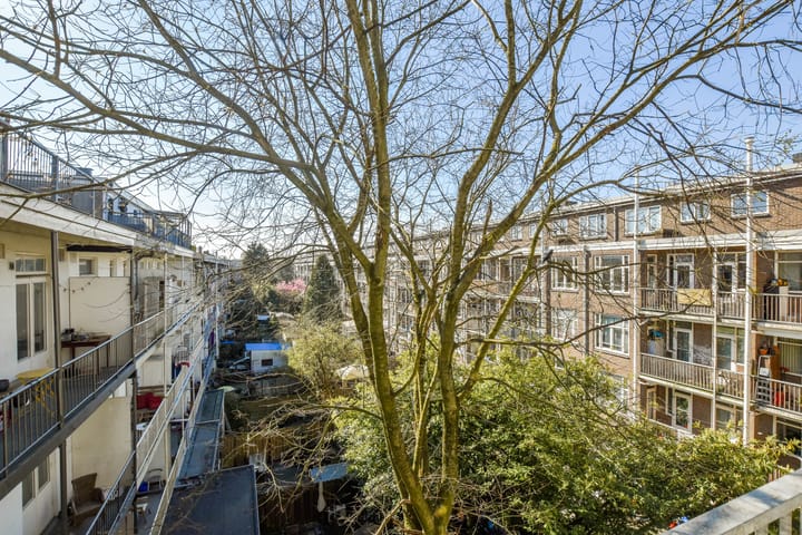 Foto 9 van Jan van Galenstraat 305-2