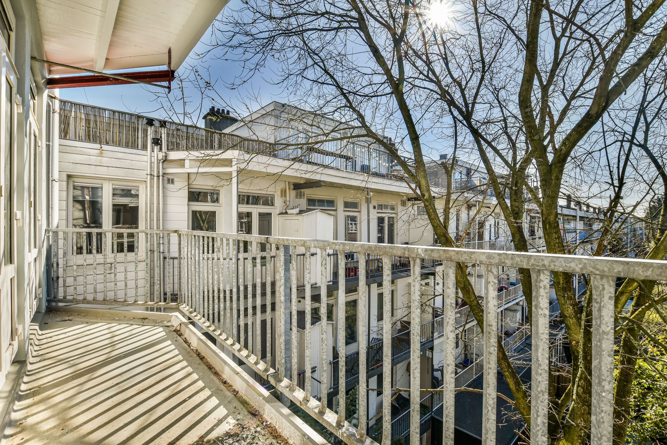 Foto 3 van Jan van Galenstraat 305-3